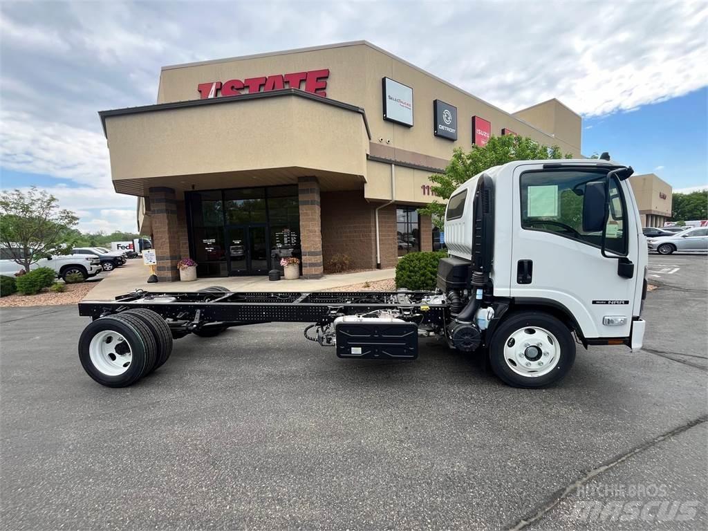Isuzu NRR Шасі з кабіною