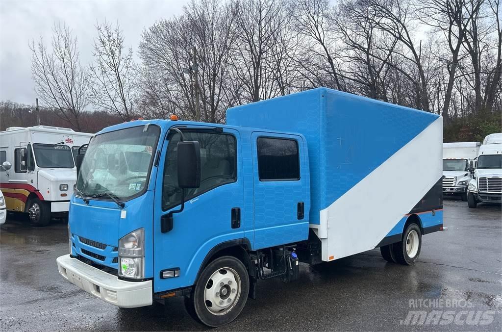 Isuzu NRR Фургони