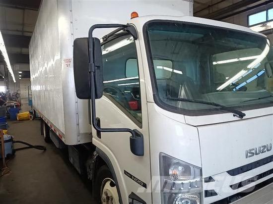 Isuzu NRR Фургони