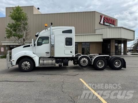 Kenworth T880 Тягачі