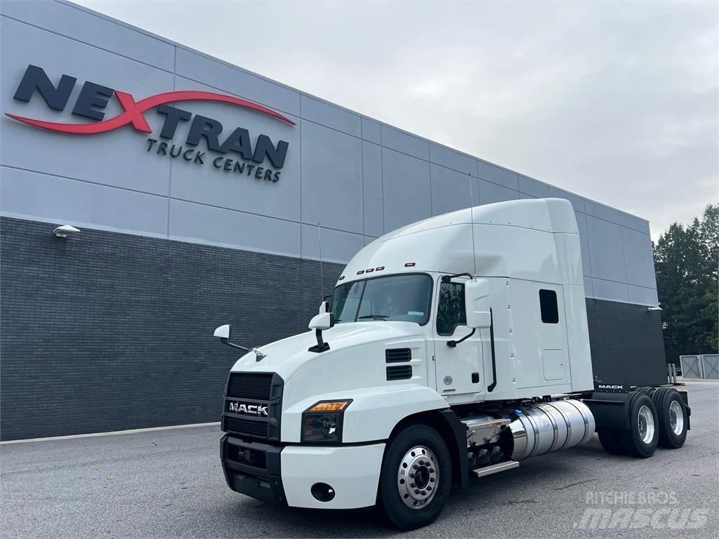 Mack AN64T Тягачі