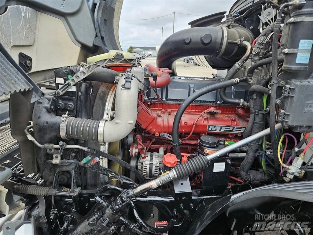 Mack AN64T Тягачі