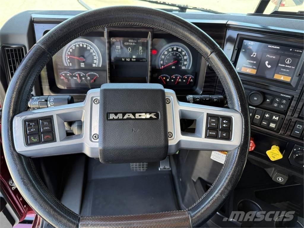 Mack AN64T Тягачі