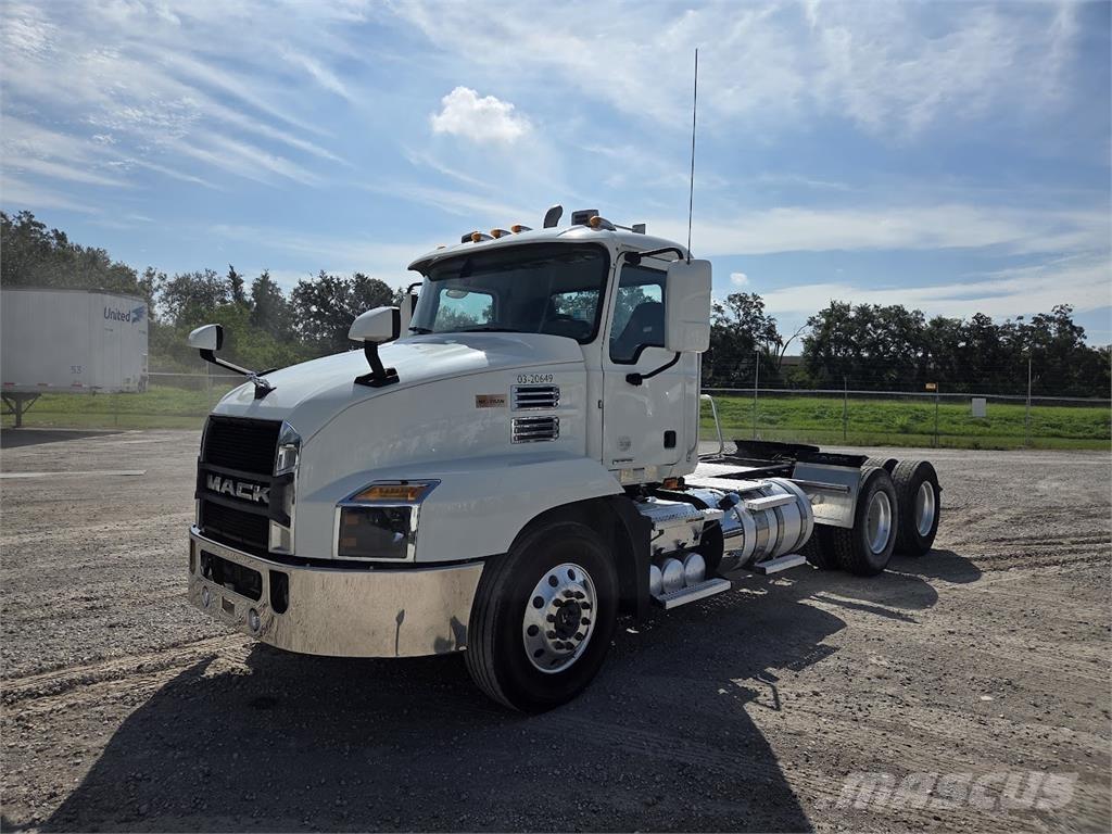 Mack AN64T Тягачі
