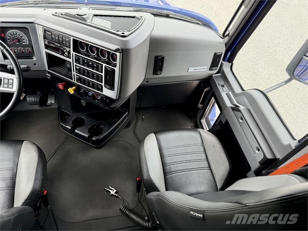 Mack AN64T Тягачі