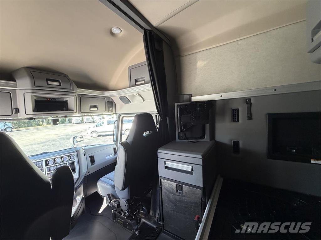 Mack AN64T Тягачі