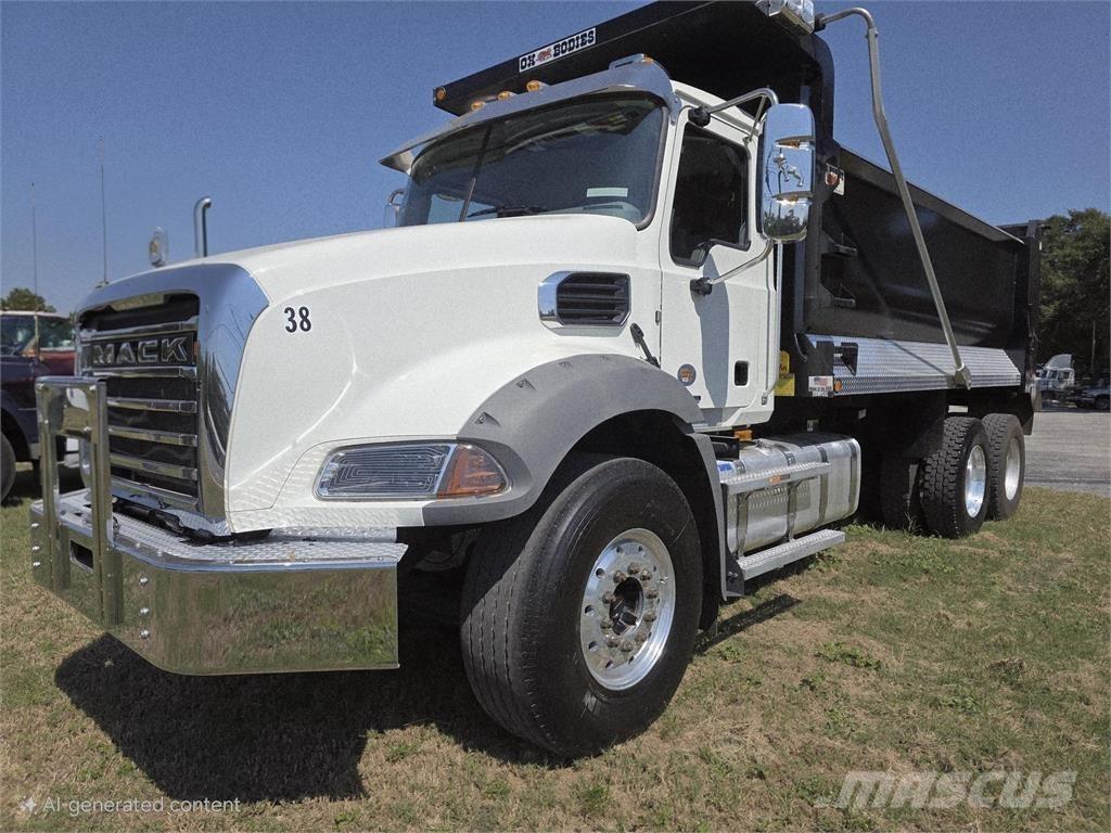Mack GR64B Самоскиди