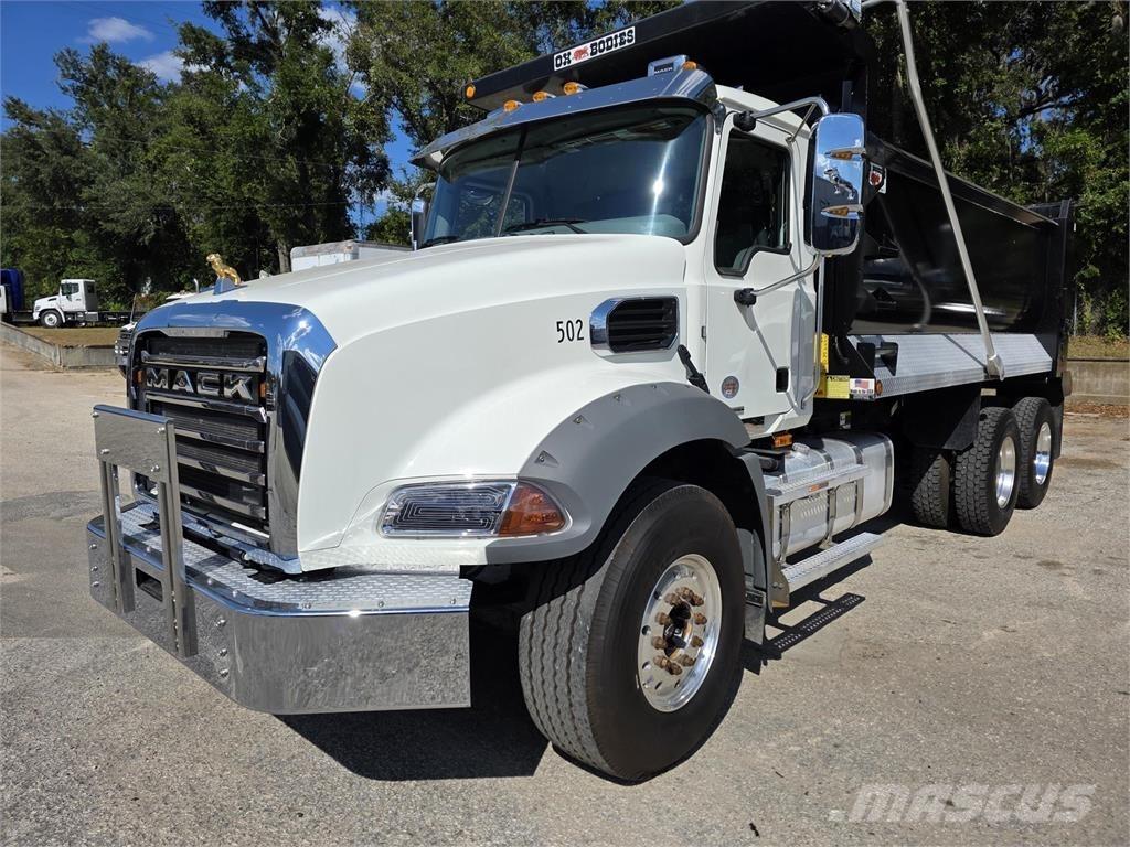 Mack GR64B Самоскиди