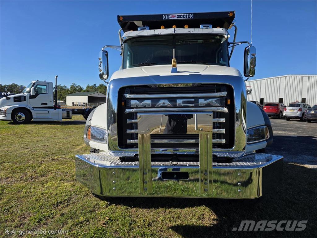 Mack GR64B Самоскиди