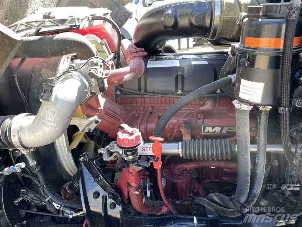Mack GR64F Вантажівки з гаковим підйомом