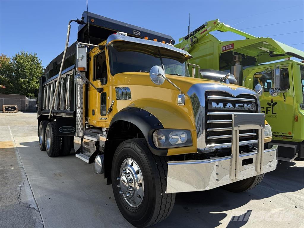 Mack GU713 Самоскиди