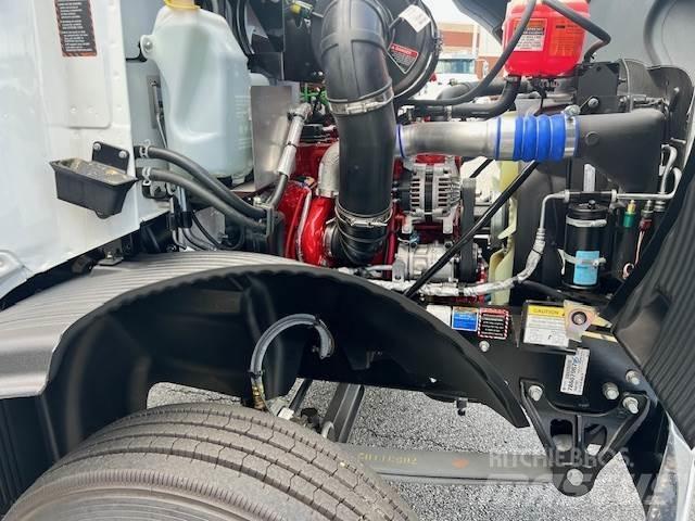 Mack MD6 42R Шасі з кабіною