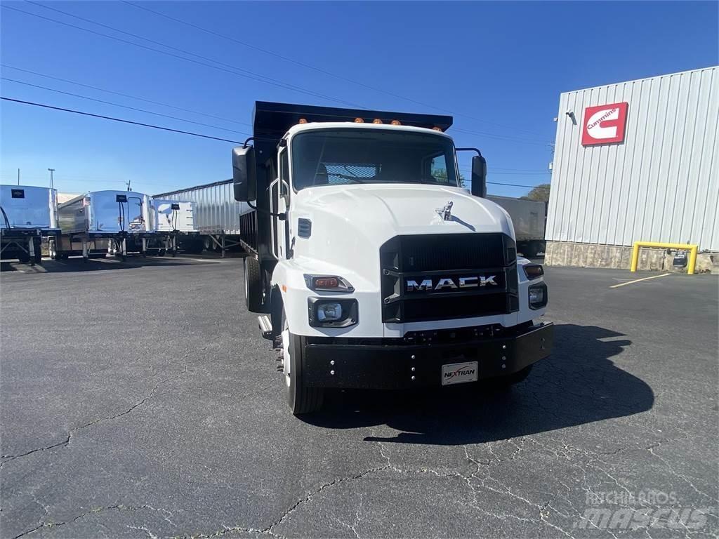 Mack MD6 42R Шасі з кабіною