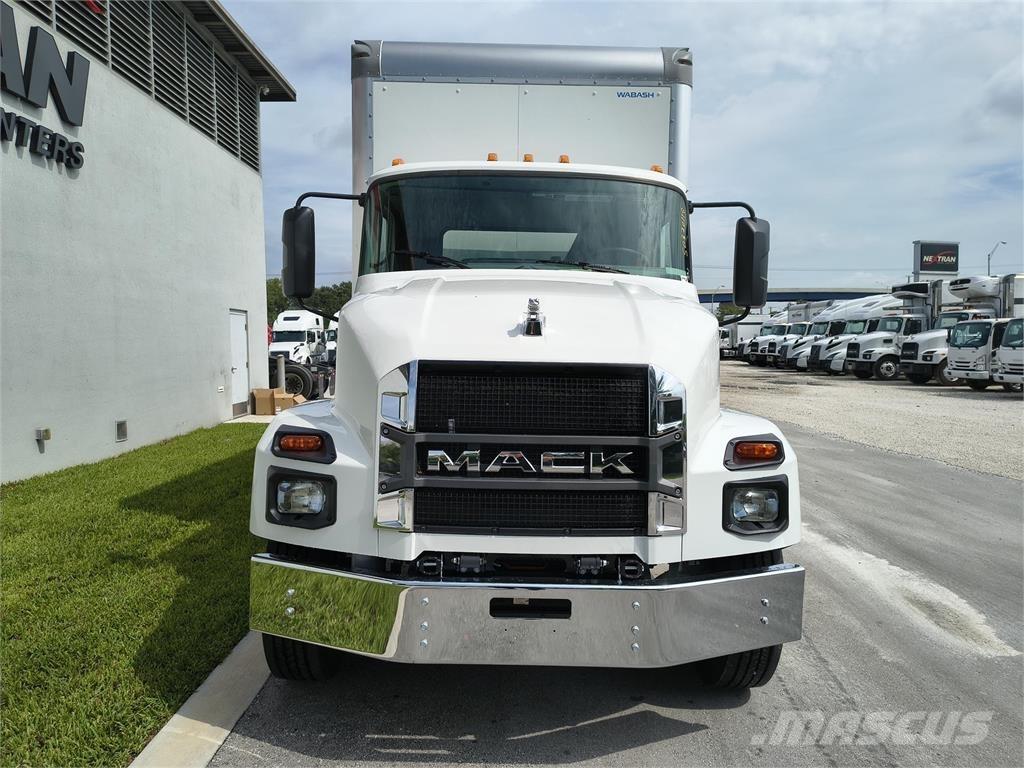 Mack MD6 42R Фургони
