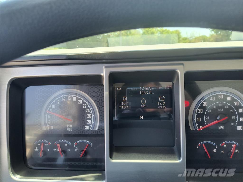 Mack MD6 42R Фургони