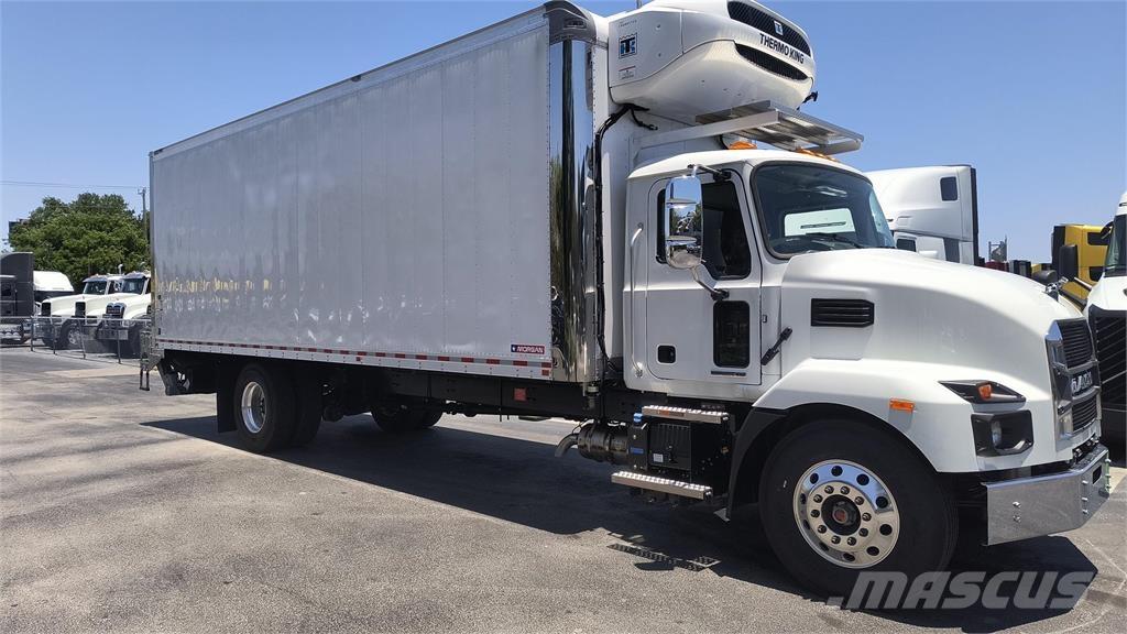 Mack MD6 42R Фургони