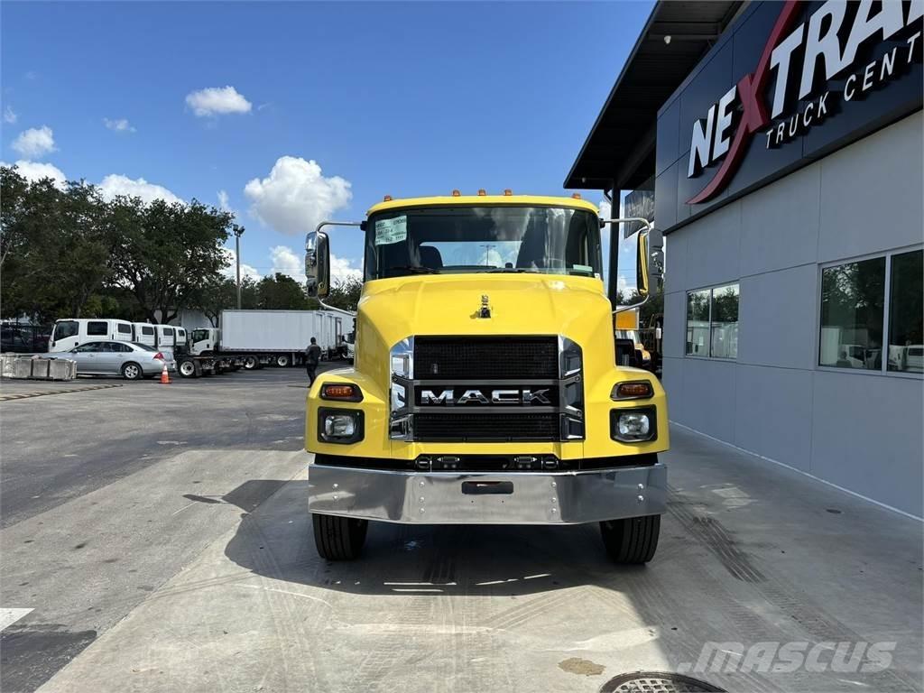 Mack MD7 42R Лісозаготівельна техніка - Інші