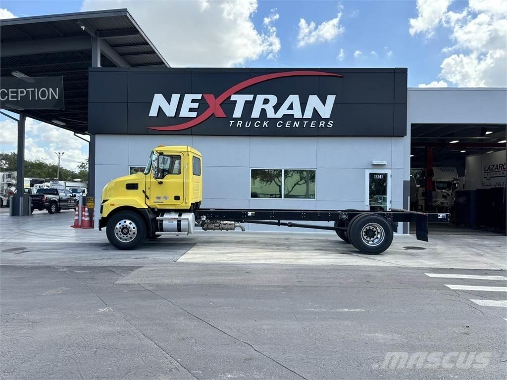 Mack MD7 42R Лісозаготівельна техніка - Інші