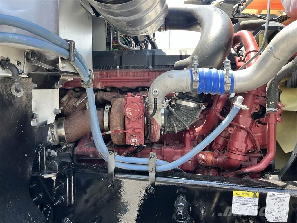 Mack PI64T Тягачі