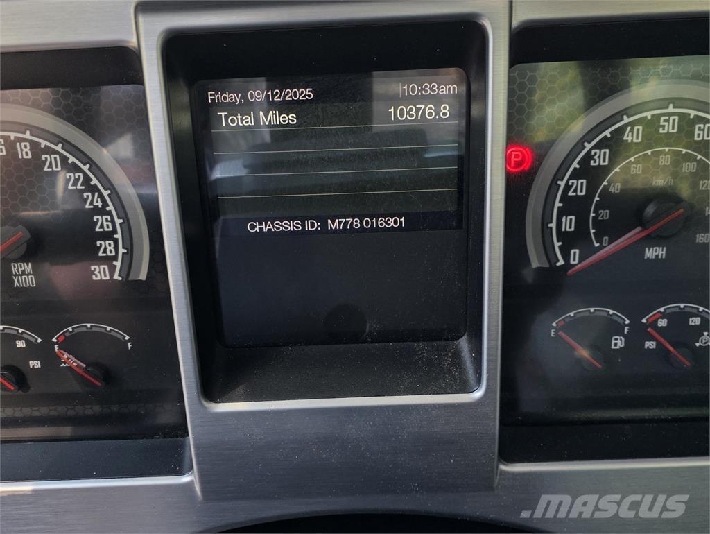 Mack PI64T Тягачі