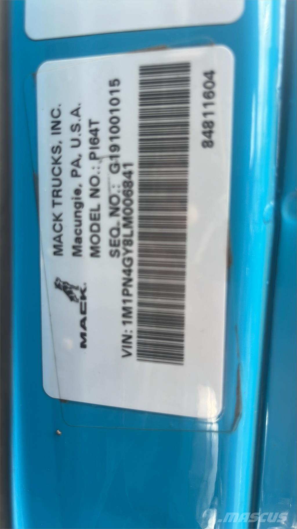 Mack PI64T Тягачі