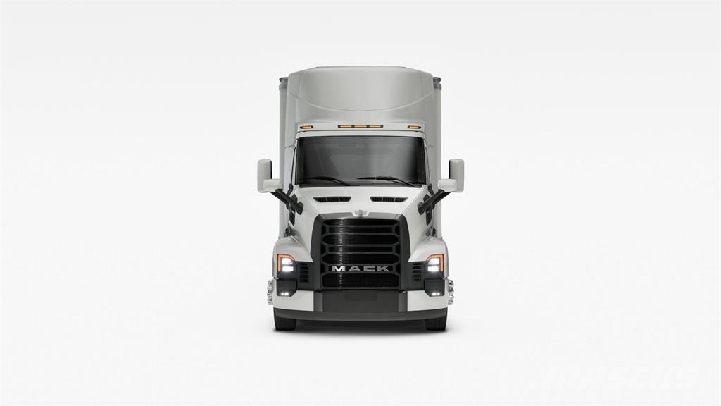 Mack PR64T Тягачі