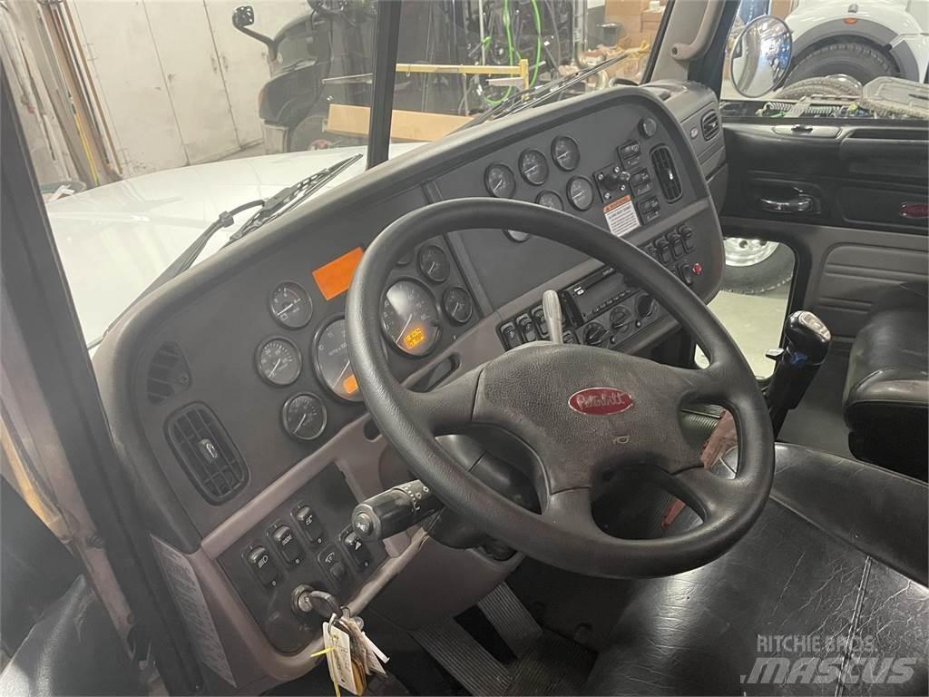Peterbilt 365 Вантажівки / спеціальні