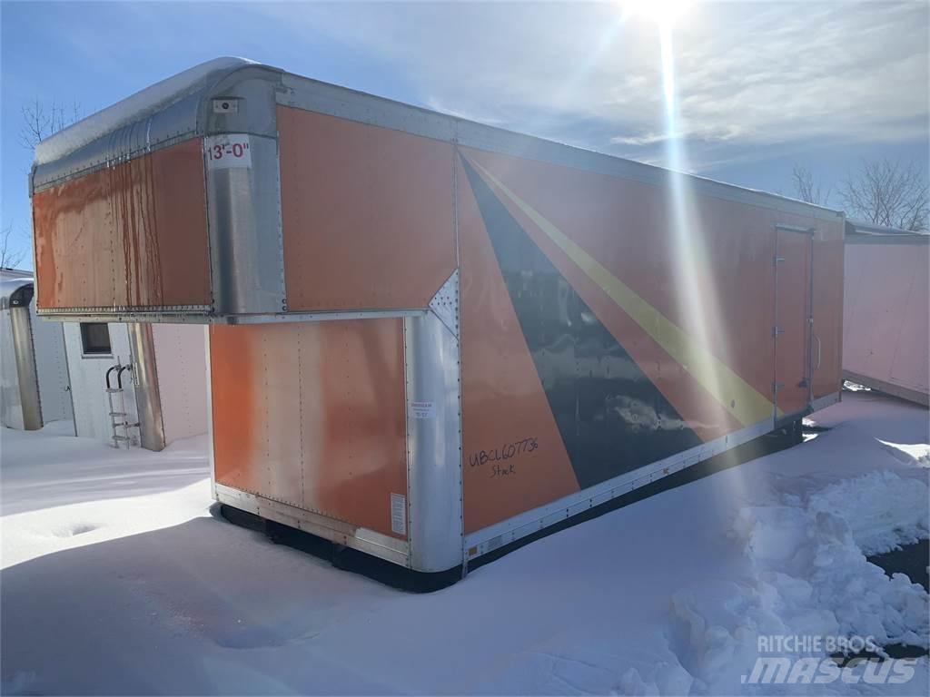  Used Box 26 Foot Вантажівки / спеціальні