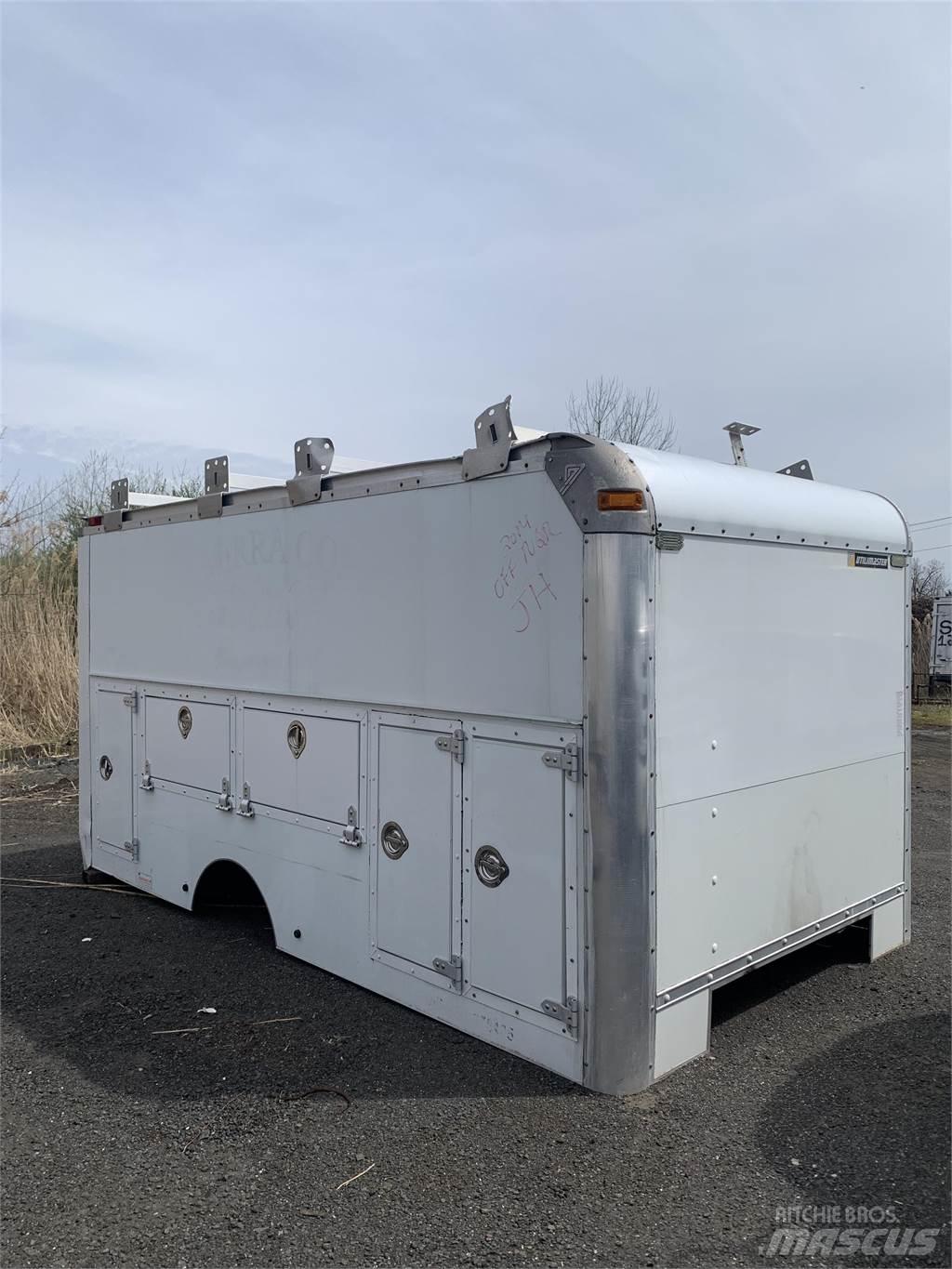  utilimaster 15 Foot Вантажівки / спеціальні