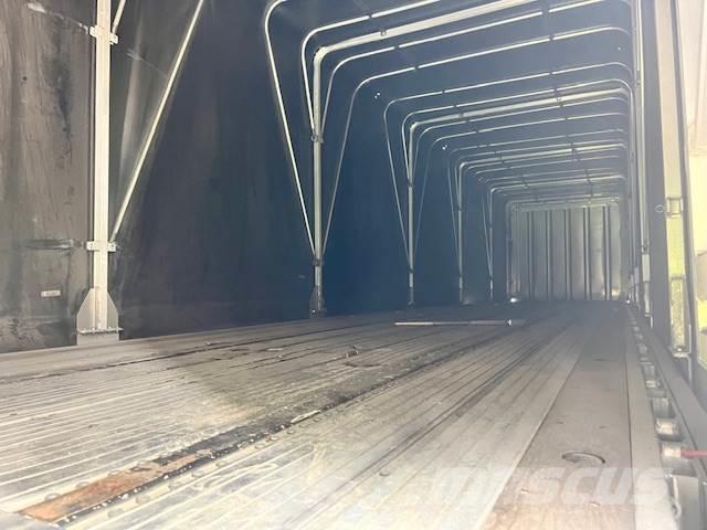 Utility FS2CHA Вантажівки / спеціальні