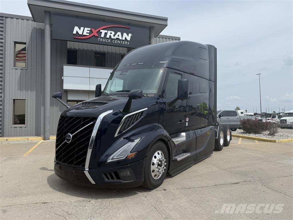 Volvo NEW VNL860 Тягачі