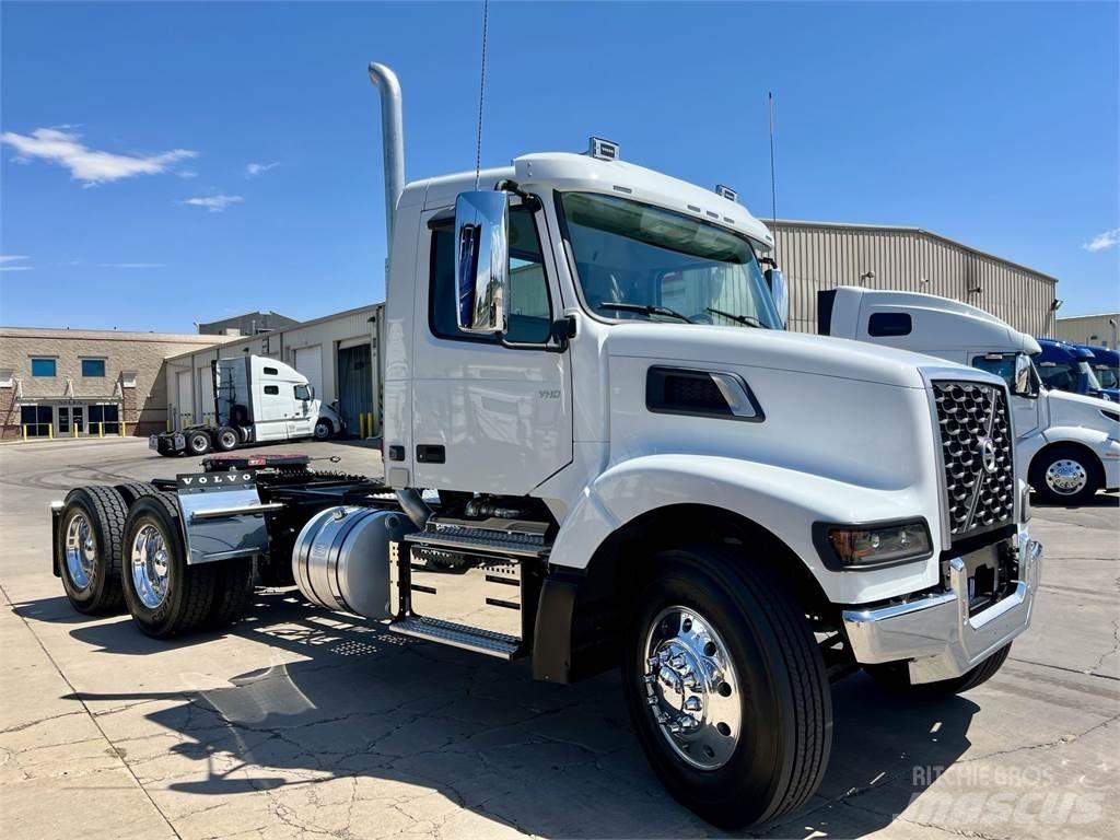 Volvo VHD64FT300 Тягачі