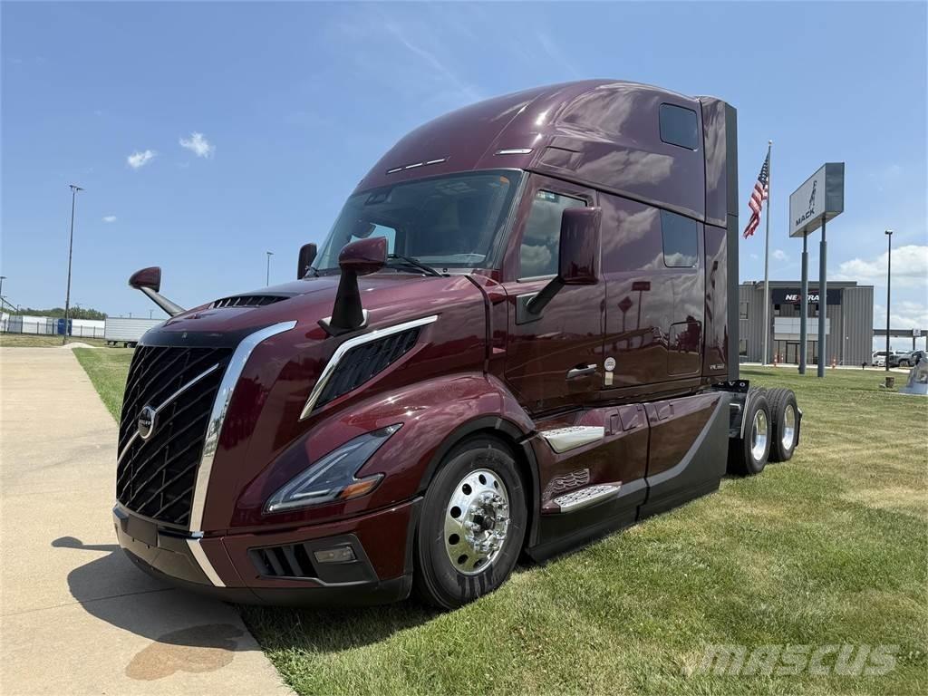 Volvo VNL 860 Тягачі