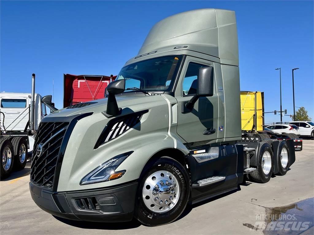 Volvo VNL64T300 Тягачі