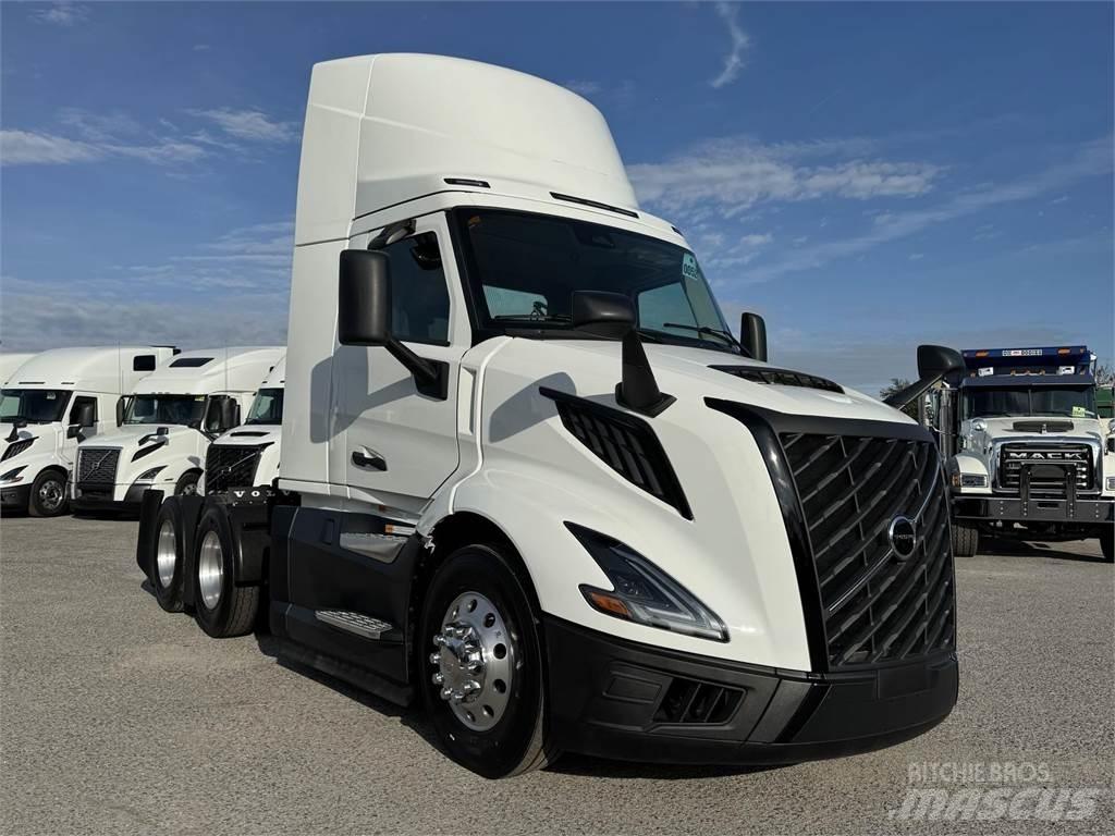 Volvo VNL64T300 Тягачі