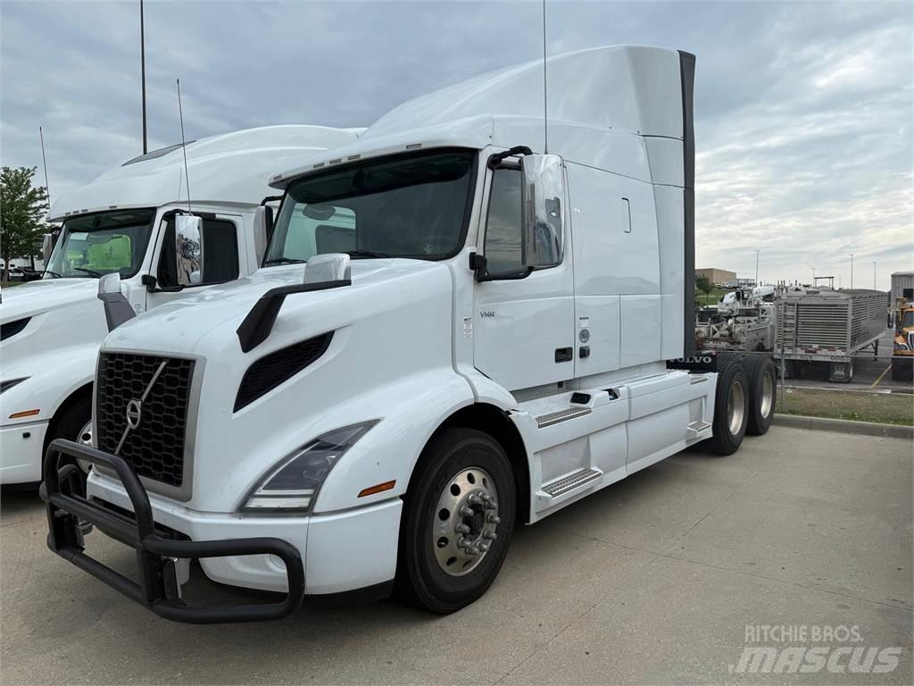 Volvo VNL64T760 Тягачі