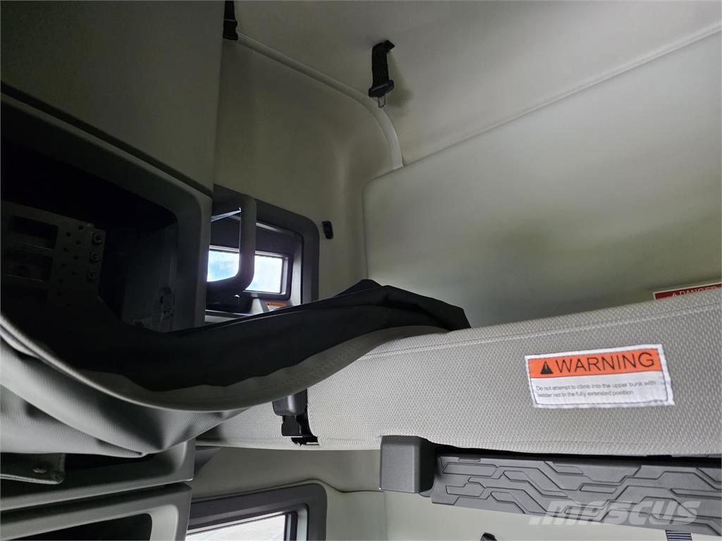 Volvo VNL64T760 Тягачі