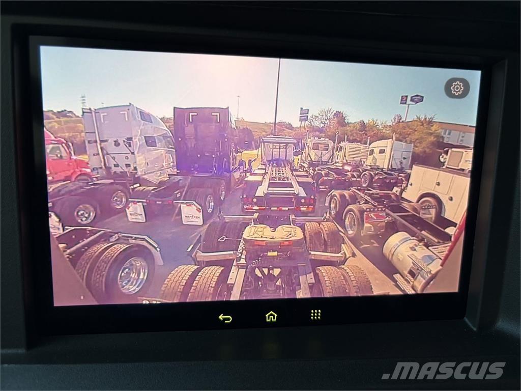 Volvo VNL64T860 Тягачі