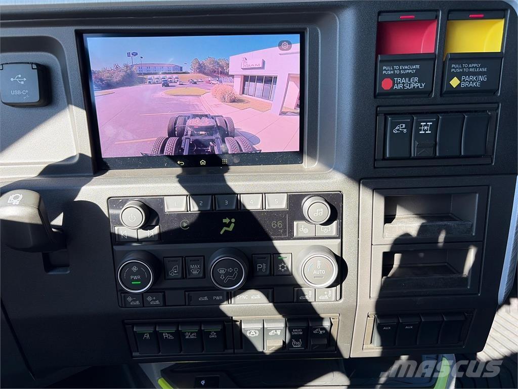 Volvo VNL64T860 Тягачі