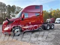 Volvo VNL64T860 Тягачі