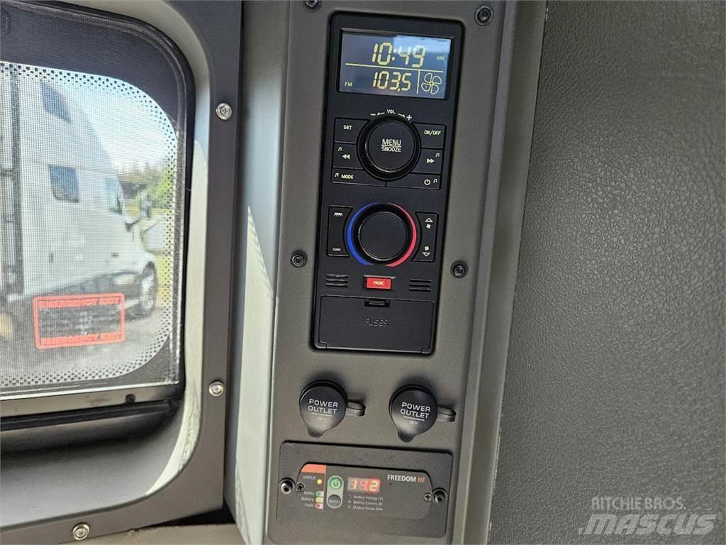 Volvo VNL64T860 Тягачі