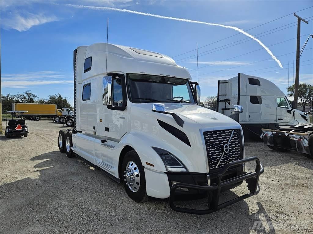 Volvo VNL64T860 Тягачі