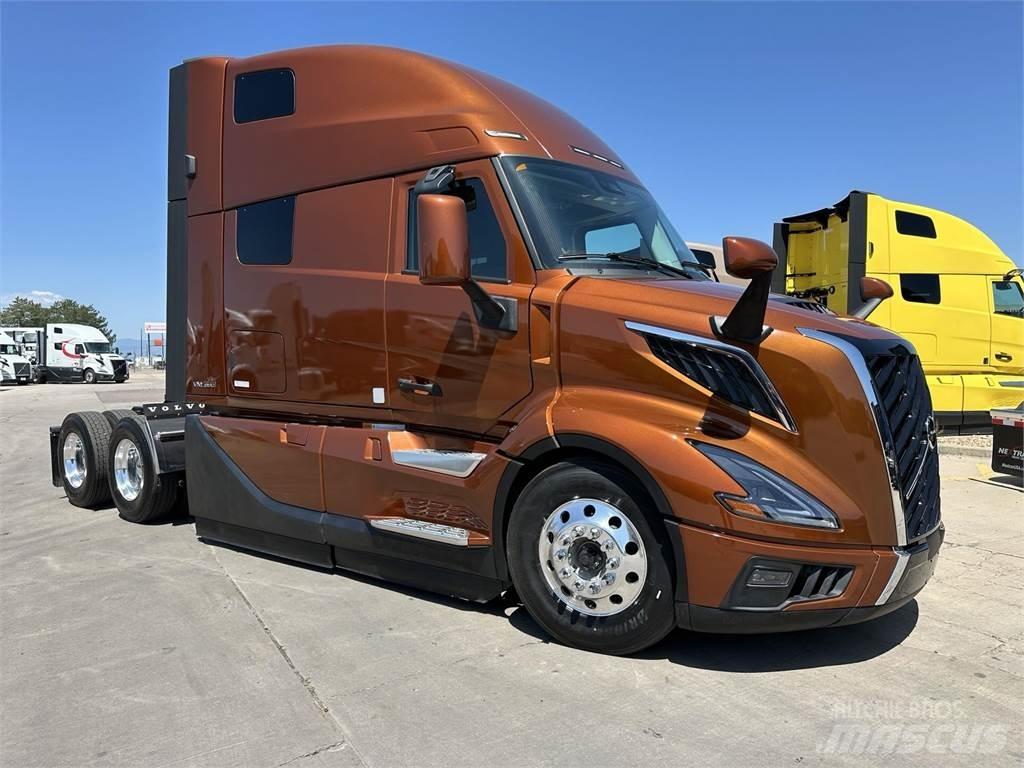 Volvo VNL64T860 Тягачі