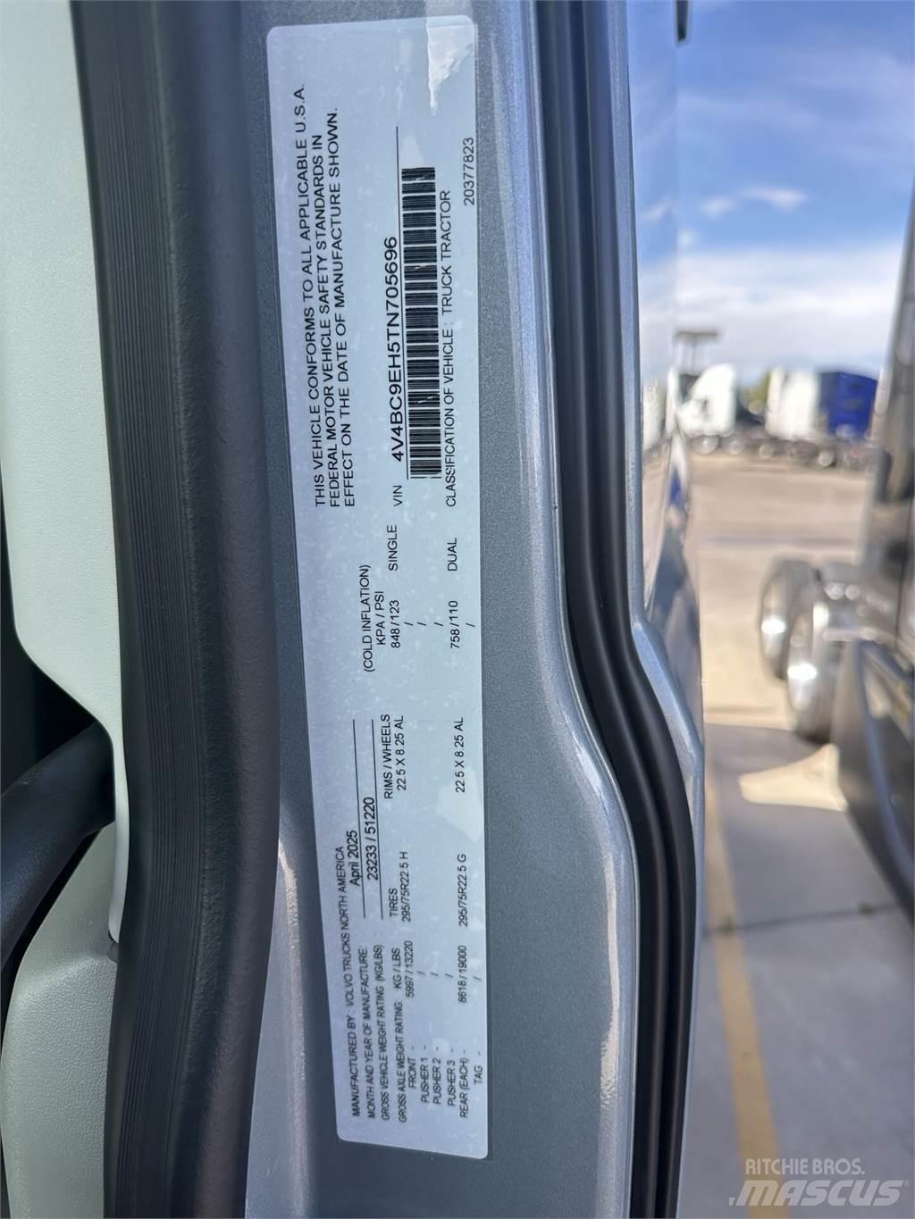 Volvo VNL64T860 Тягачі