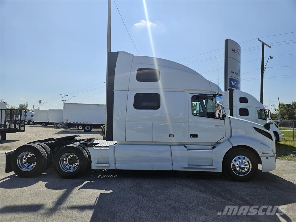 Volvo VNL64T860 Тягачі