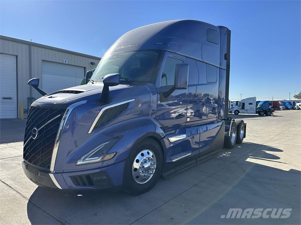 Volvo VNL64T860 Тягачі