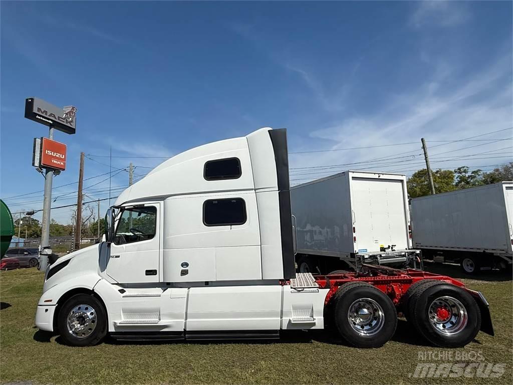 Volvo VNL64T860 Тягачі