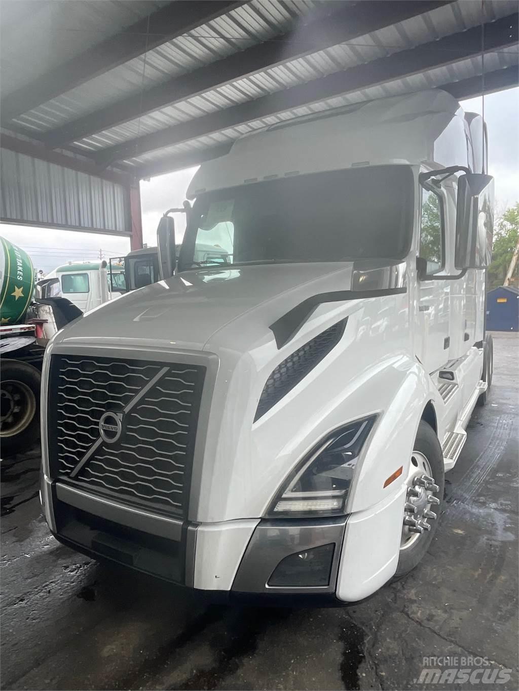 Volvo VNL64T860 Тягачі