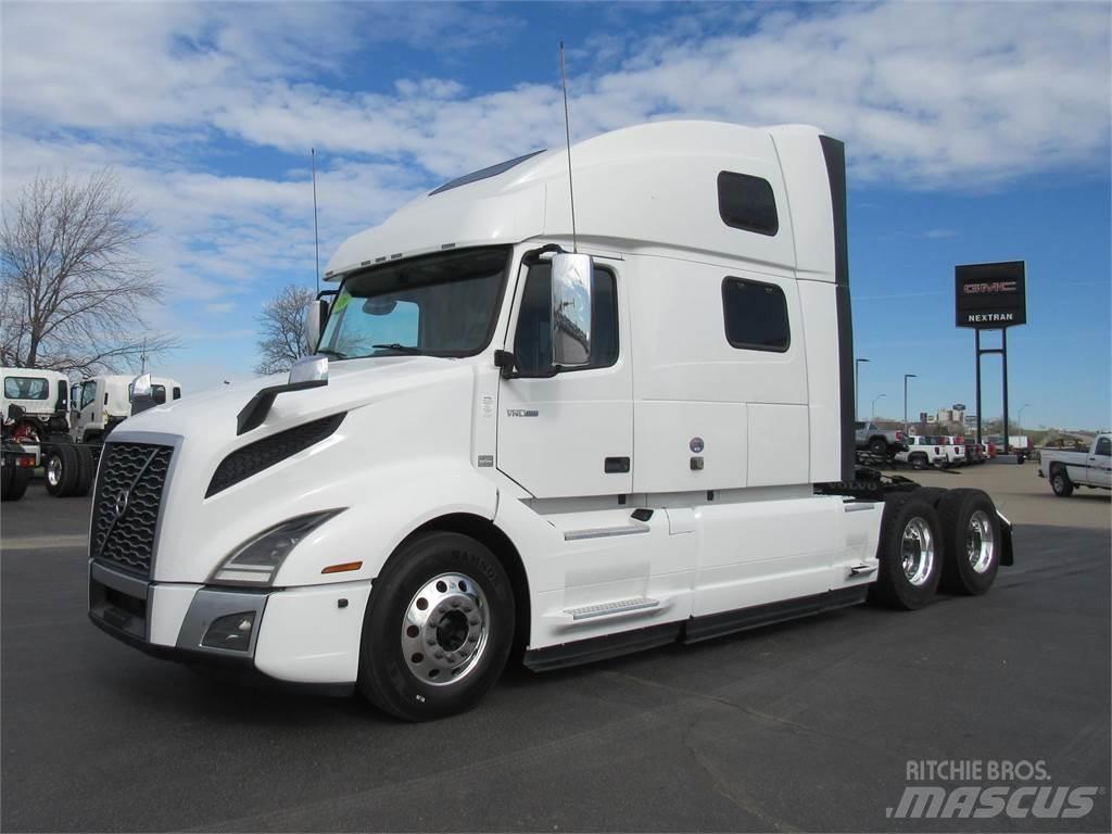 Volvo VNL64T860 Тягачі