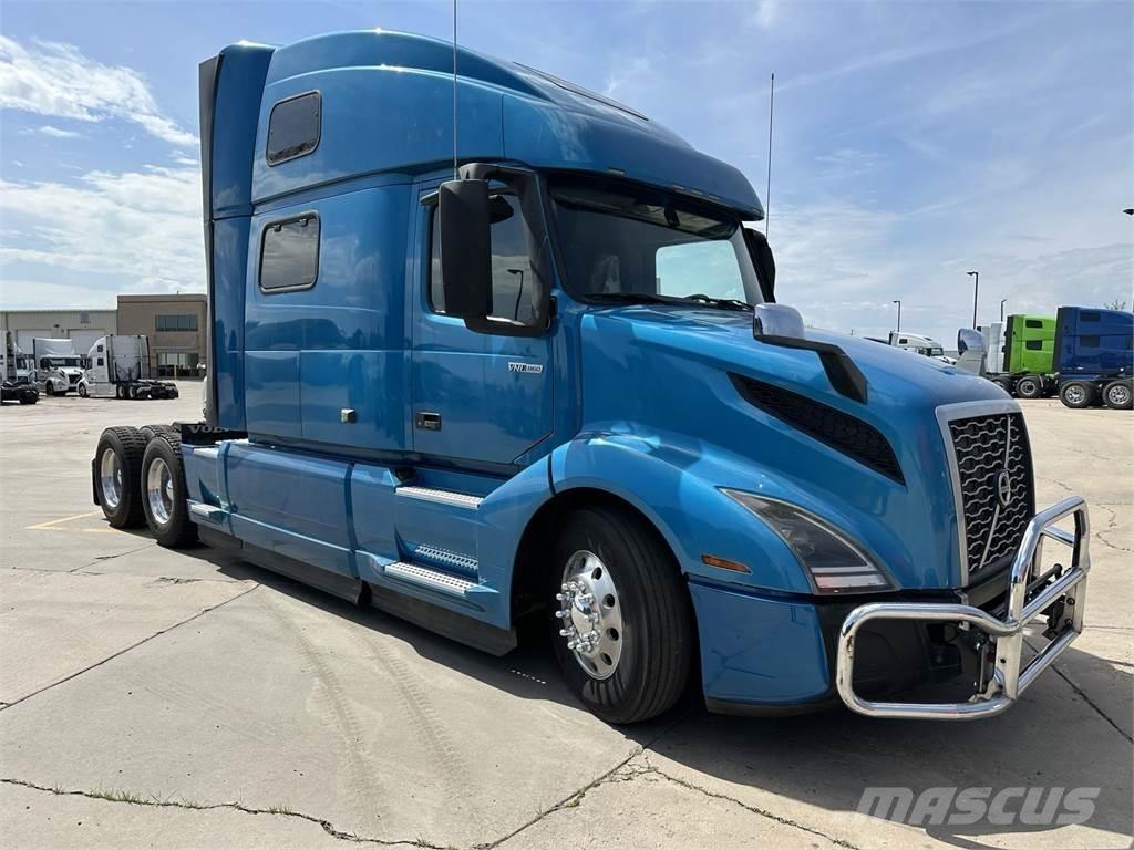 Volvo VNL64T860 Тягачі